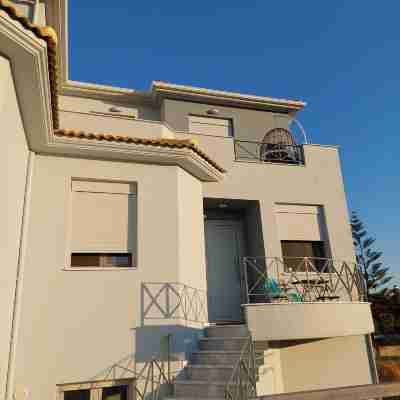 Elia Luxury Apartments Estd. 2022 Hotel Exterior