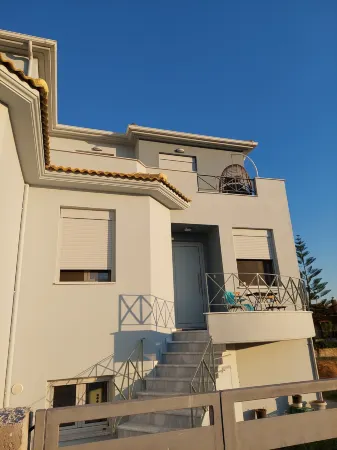 Elia Luxury Apartments Estd. 2022 Отели в г. Zaloggo