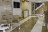Mars Hotel Hotel in zona Kurtdereli Mehmet Middle School