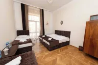 Anna's Guest House Hotels in Gori