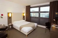 Séjours & Affaires Lille Europe Hotel a Mons-en-Baroeul