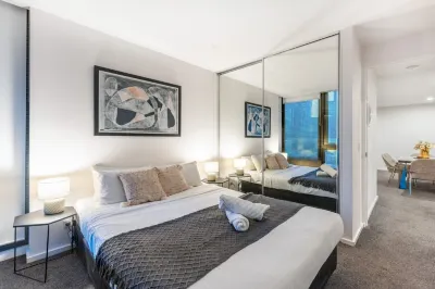 Mega Style Apartments Southbank Grand