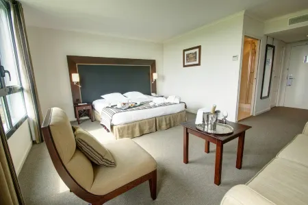 Hôtel du Golf Отели в г. Санган