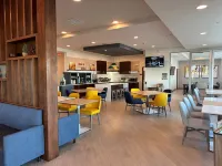 Comfort Inn & Suites US-60 - 2-Star