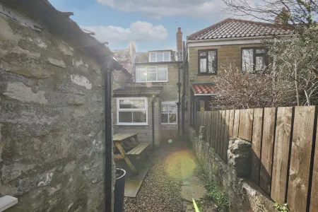 Host & Stay - Rose Cottage, Pickering Отели в г. Pickering