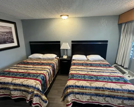 ミッドタウンロッジ ジャクソンビルのホテル