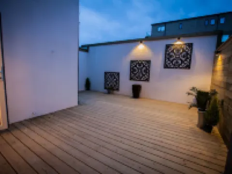 Surbiton Luxury Garden House 19A Hotels in Surbiton