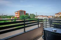 Elizabeth Queen Luxury Rooms - Ocean View