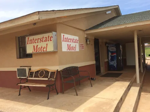 Interstate Motel Hotels in Guthrie