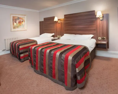 Adair Arms Hotel Номера Photos