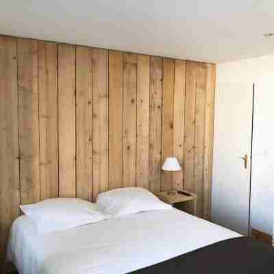 Le Pavillon Bleu Rooms