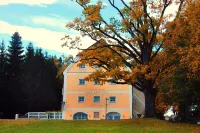 Haus Rufinus Inh. Fr. Jensen Hotels in Obing