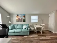 Cottage 23: The Lighthouse - Waterfront Lodging in Downtown Tavares, FL