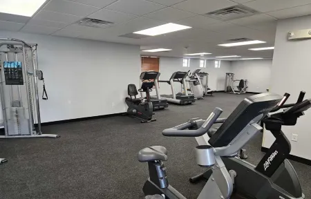 Beautiful Newly built Bayside Lake Front Condo!