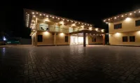Grand Vistara Airport Suites Complimentary One Way Airport Transit 500 Metres from Cochin Airport - 3 stjerner