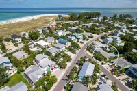 Private Pool and Tropical Oasis - Stunning Beachfront Cottage