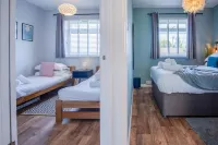 Bayview 87 - 2 Bedroom Chalet - Bayview Oxwich - Chalets