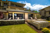 Panoramic Golf Course Views and Spacious Outdoor Living - Luxurious Retreat