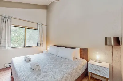 Cozy Retreat at Snowy Pines - Unit 1 Hotels near Camp Green Meadows