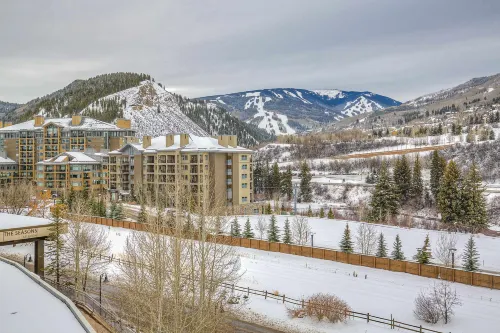 Breathtaking Beaver Creek Views and Cozy Comfort - Stunning Mountain Retreat فنادق في Avon