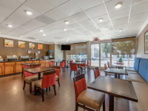 Comfort Suites Visalia - Convention Center Hoteles en Visalia