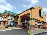 Quality Inn Dyersburg I-155 Hotels in Dyersburg