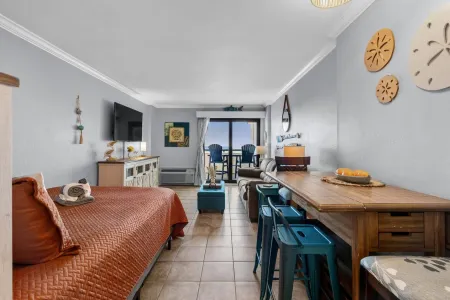 Expansive Balcony and Resort Amenities - Gorgeous Oceanfront Haven