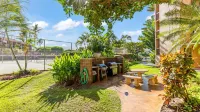 Steps to Beach and Access to Pools and Tennis Courts - Charming Oasis Hotels in Kīhei