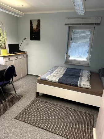 Large accommodation for up to 18 people near Halle & Leipzig with Pool Table