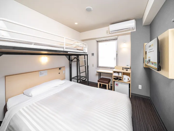 Super Hotel Subway Tanimachi 4-Chome Exit 6