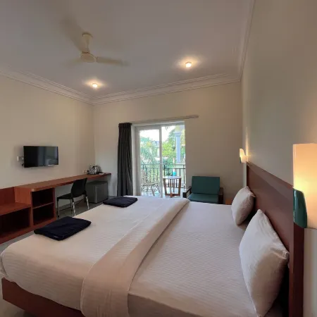 Morjim Sunset Hotel