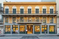 Newly Renovated 4Bd Penthouse Hotels in 
