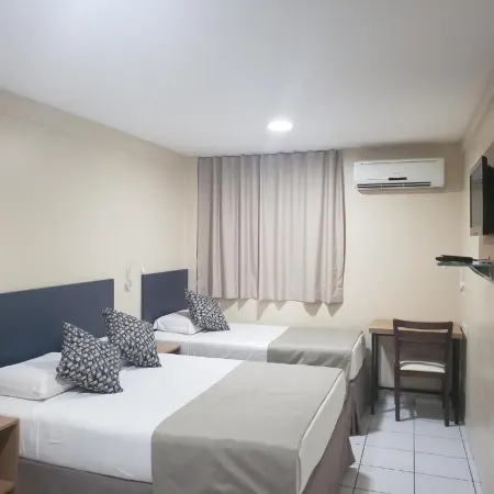 Villa Park Hotel Fortaleza Отели рядом с достопримечательностью «Пляж Мейрелеш»