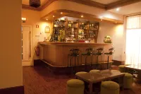 Hotel Rainha D. Amélia, Arts & Leisure - Bar