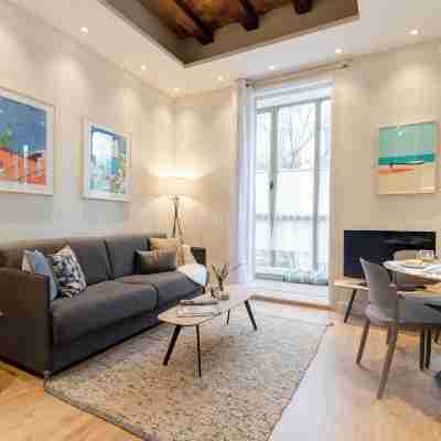 Aspasios Urquinaona Apartments Rooms