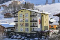 Hotel Almrausch - parking