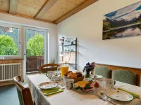 Chalet Bramberg Near Ski Slopes