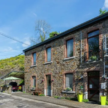 Lovely Holiday Home in Marcourt