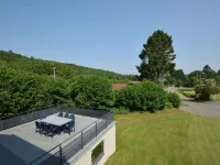 Spacious Retreat, Daverdisse