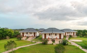 Moyoni Airport Lodge