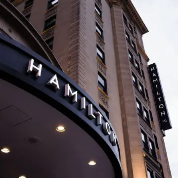Hamilton Hotel - Washington DC Отели рядом с достопримечательностью «Площадь Макферсона»
