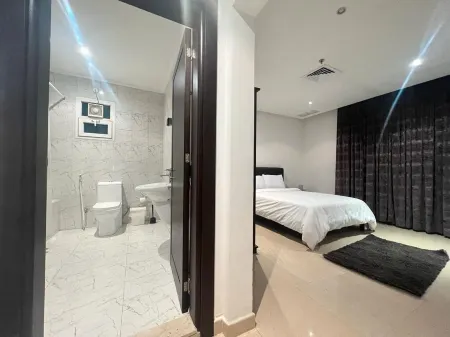 White Luxury Suite Hotel