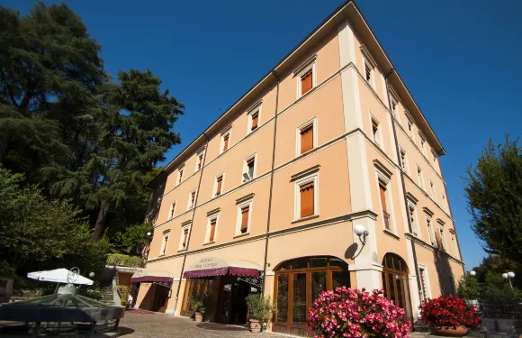 阿拉羅卡會議及餐廳酒店