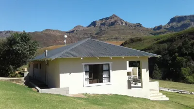 Ledges Retreat Hotels in Sterkfontein Dam