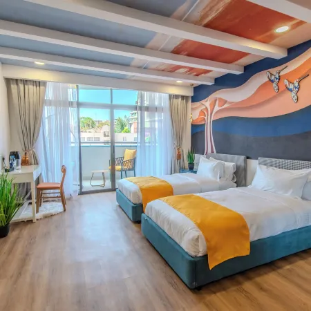 Kingfisher Nest Hotel Suites