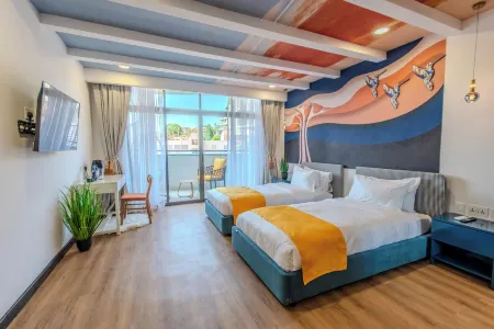 Kingfisher Nest Hotel Suites