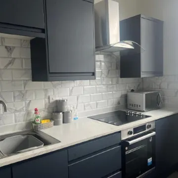 1 Bed Flat - Sleeps 2 - Pets - Parking - Wifi