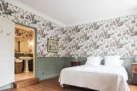 Château Sénéjac Hotels in Le Pian-Médoc