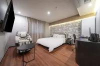 Hound Hotel Songtan