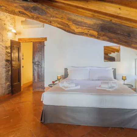 Antiche Mura Como by Rent All Como
